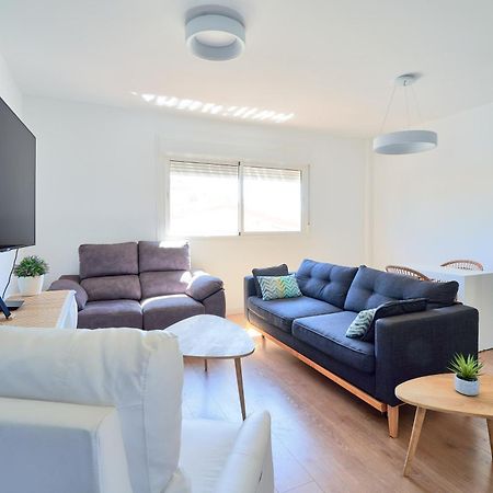 Penthouse Near Beach And Malaga Town Also Monthly Hire And Long Term Rental Car Available Exterior foto
