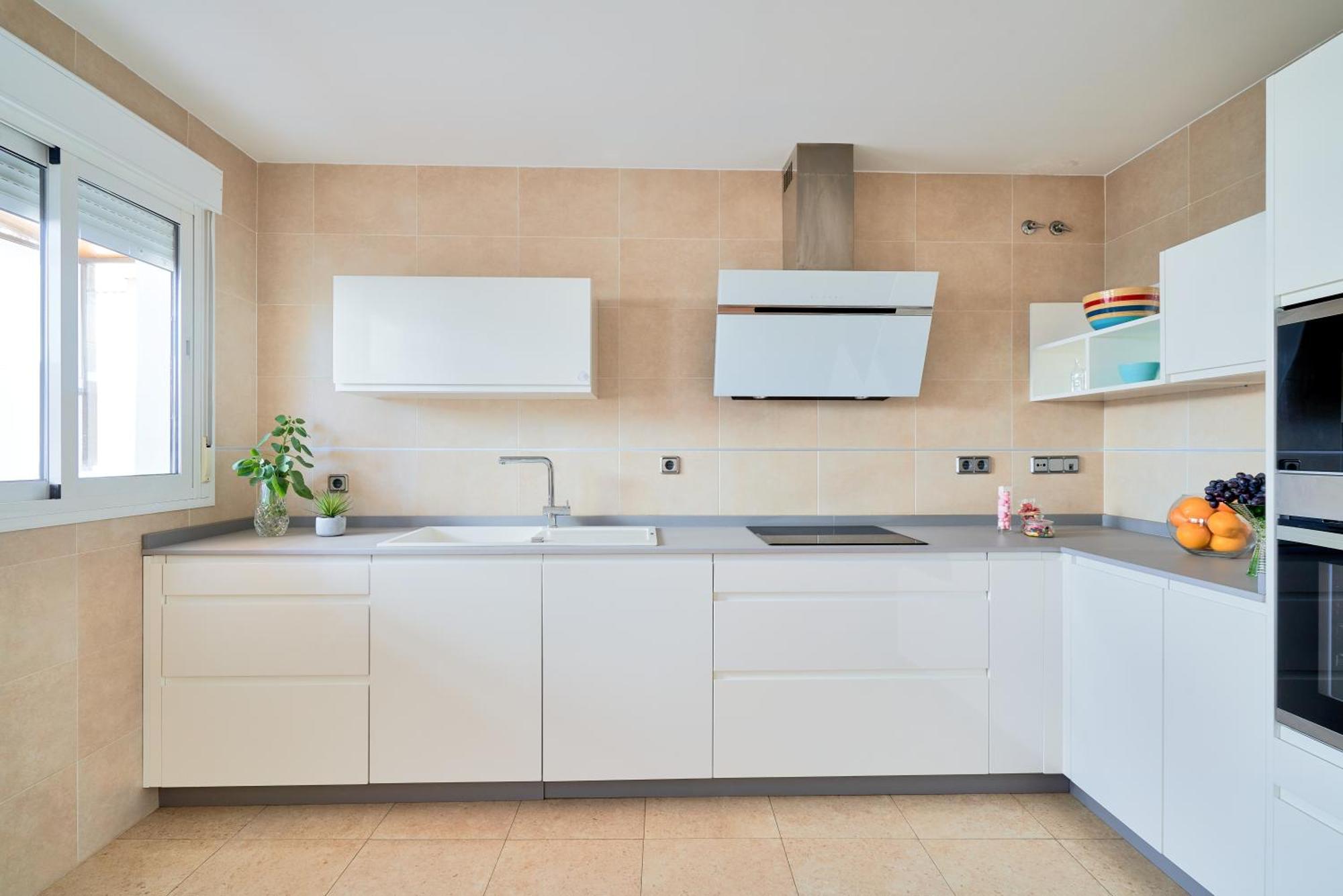 Penthouse Near Beach And Malaga Town Also Monthly Hire And Long Term Rental Car Available Exterior foto